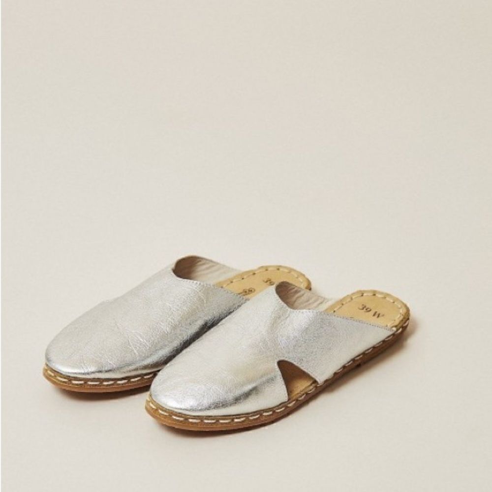 Nida Lu Handmade Antalya Metallic Leather Mules NWT